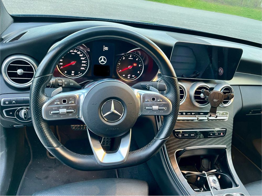 Merecedes-Benz C220d com pack AMG e varios extras