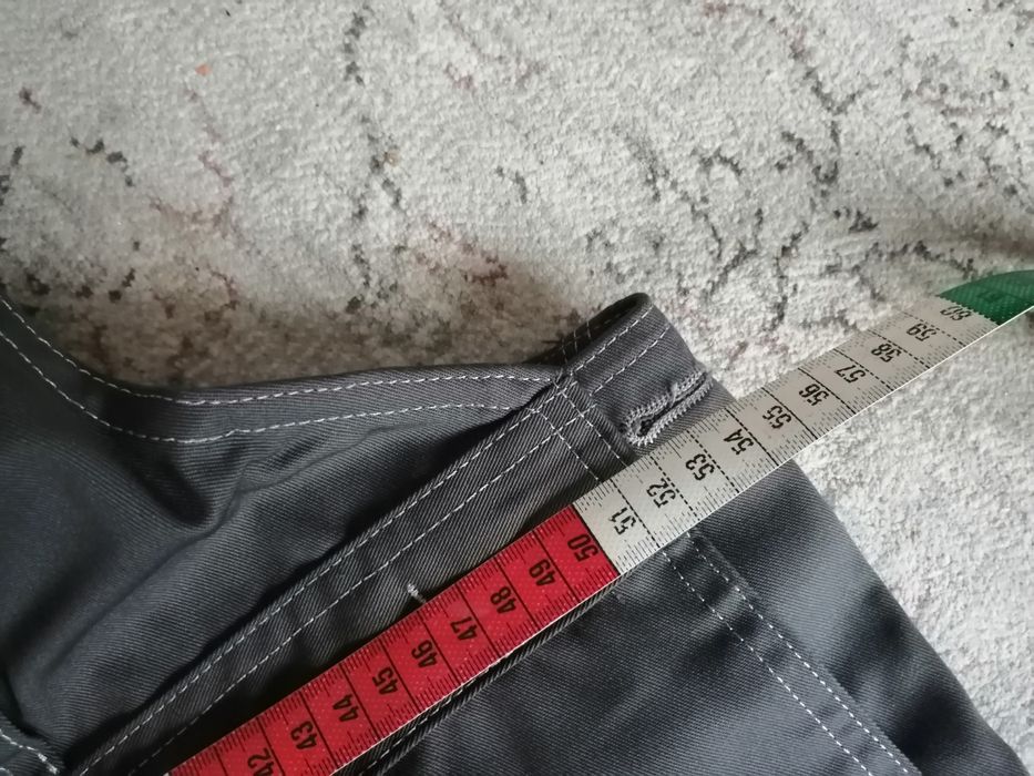 Firmowe spodnie robocze