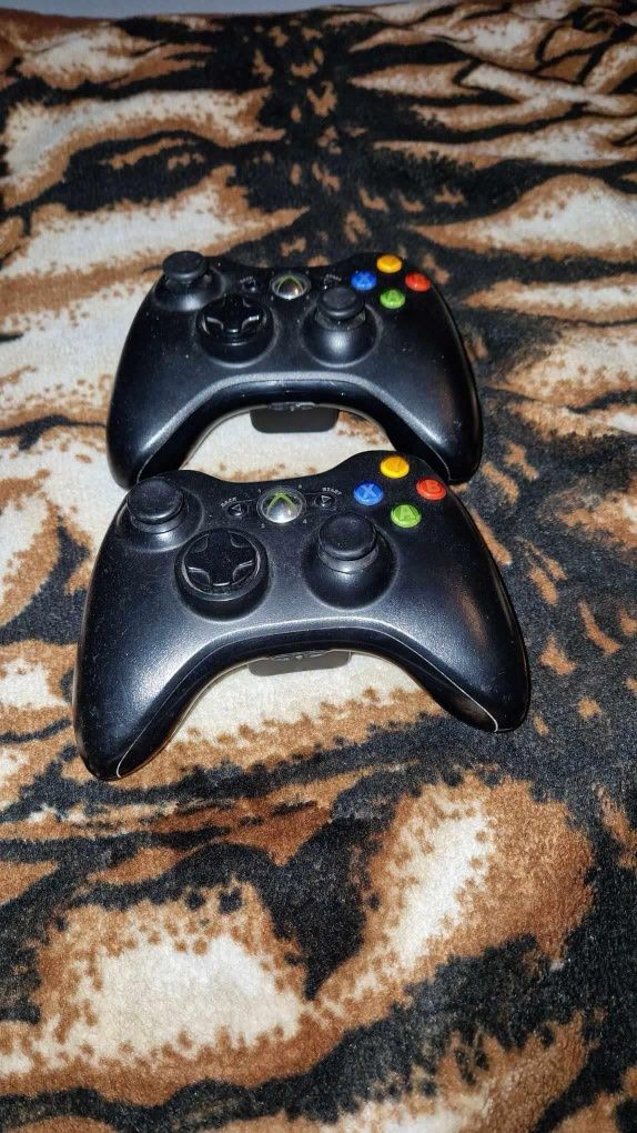 Sprzedam xboxa 360  z dyskiem twardym  sporo gier