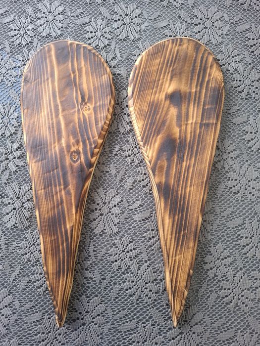 Drewniane skrzydła anioła