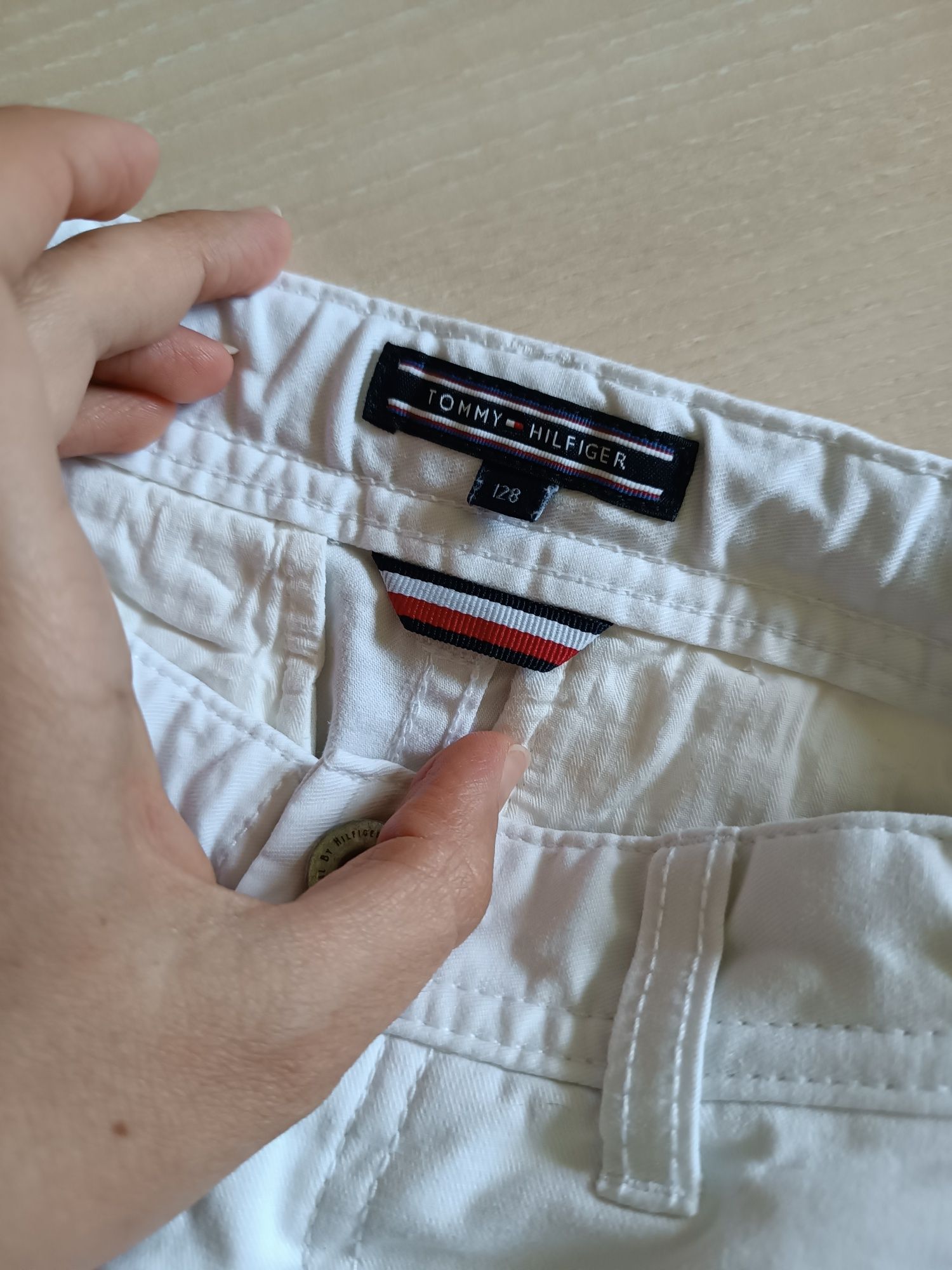 Spodenki chłopięce Tommy Hilfiger 128