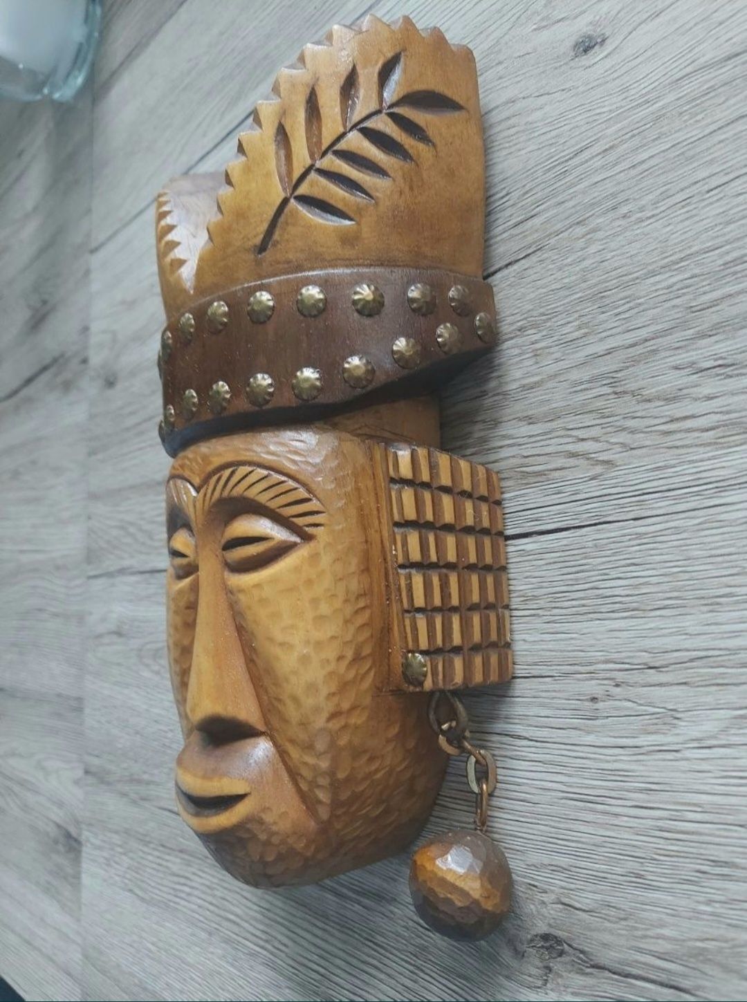 Maska drewniana rękodzieło