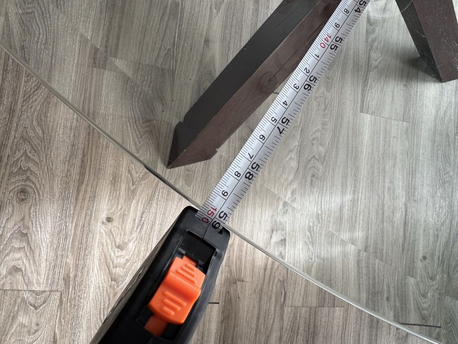 Mesa redonda em vidro