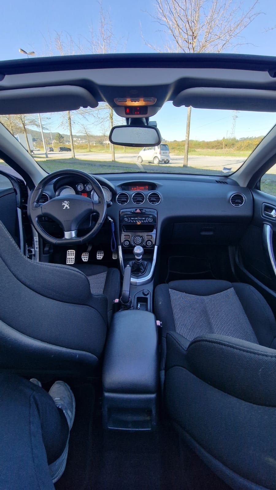 Vende-se Peugeot 308CC 
Descapotável, 4 l