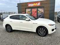 Maserati Levante 4X4 LEVANTE 3.0 BENZ 350 KM 2021r Warszawa