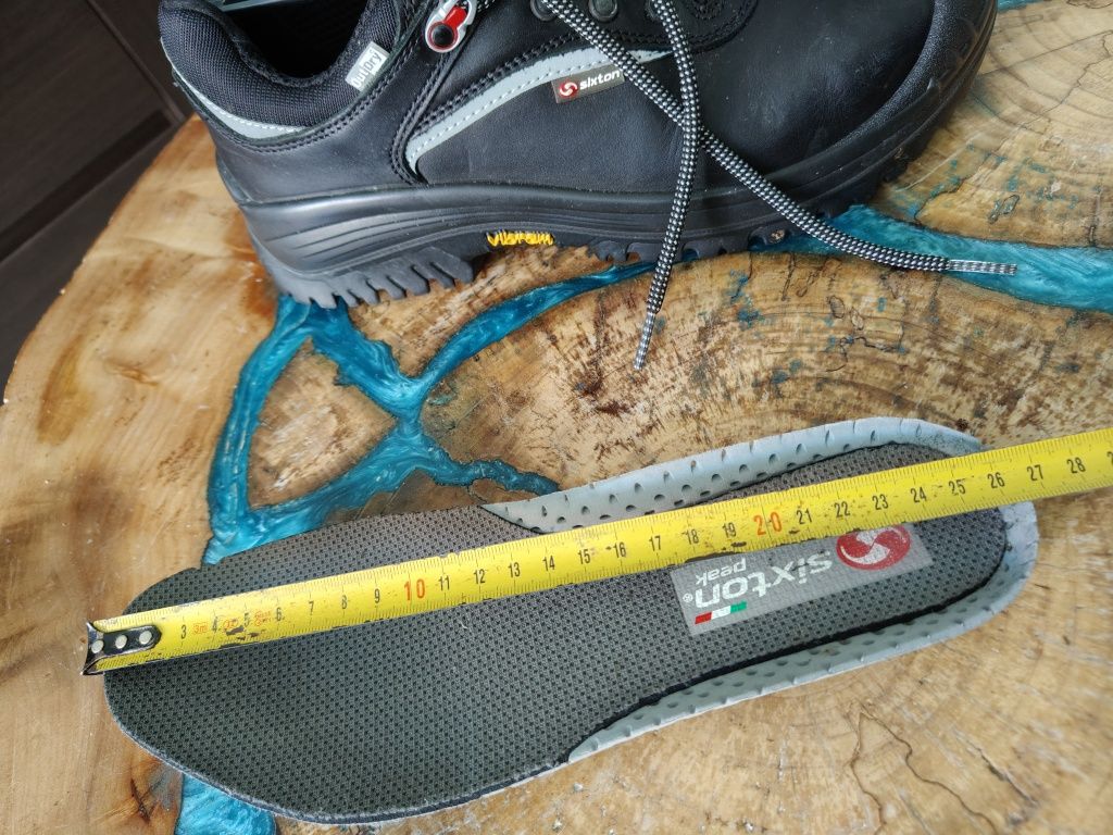 Buty Robocze marki Sixton peak S3 WR HRO SRC