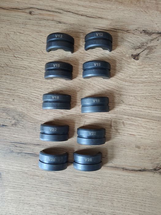 Zestaw 5 matryc do zaciskania rur miedzianych typ V 12–28 mm stal Cr40