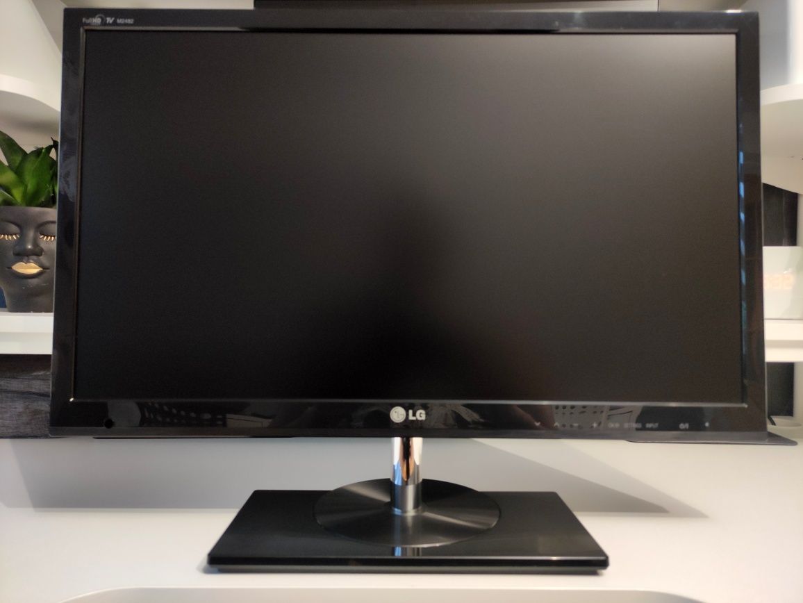 Monitor LG LED LCD TV 24" Full HD
