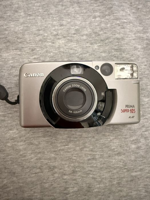 Canon Prima Super 105 плівковий фотоапарат