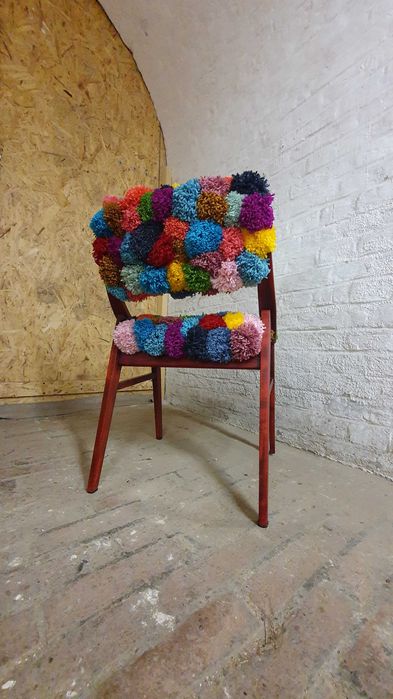 stare krzesło "skoczek" w oryginalnym wydaniu