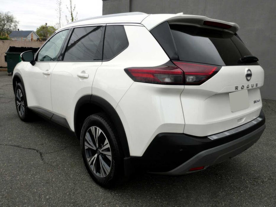 Nissan Rogue      2021