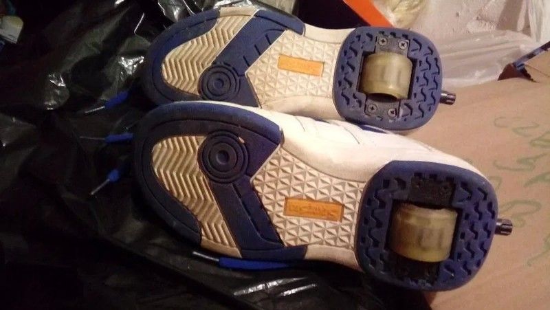 Buty na kółkach Skate Sko