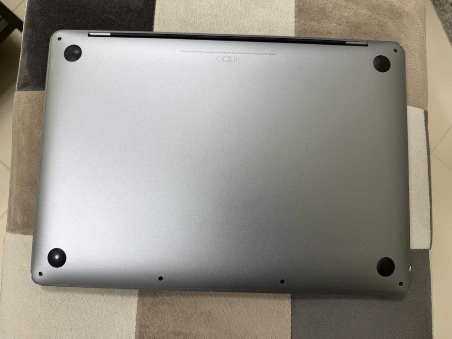 MacBook Pro 13-inch, M1, 2020 (8GB)