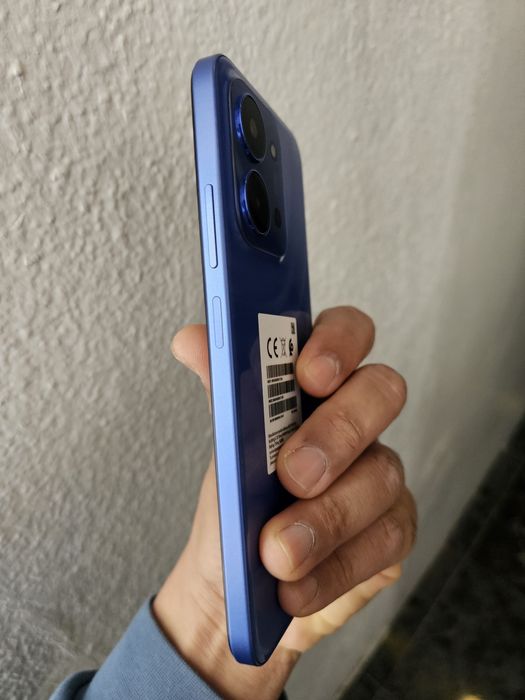 Redmi 15c..256/8+8gb