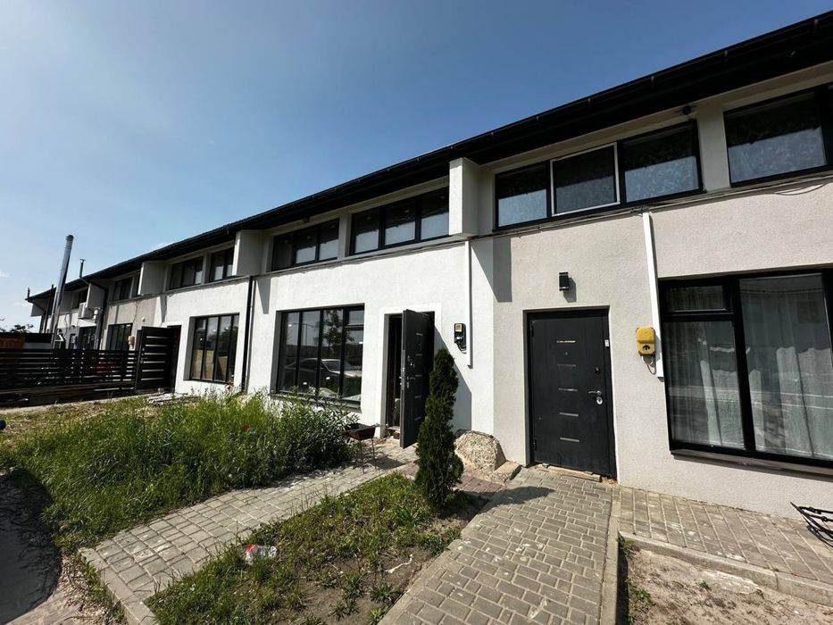 Продаж котеджу неподалік Львова. С. Ременів.