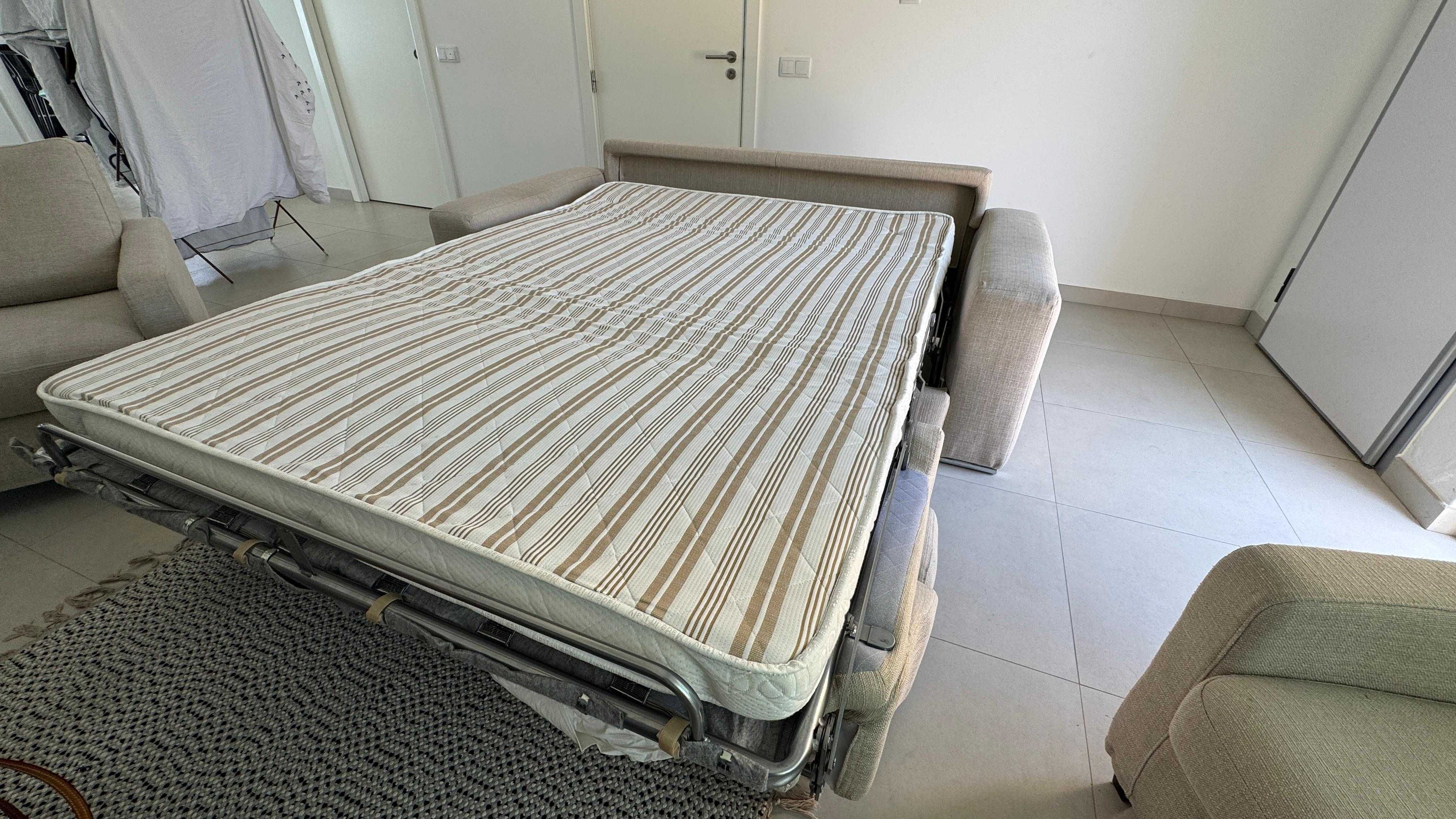 Sofá-cama Poltronesofà + 2 poltronas – estado impecável