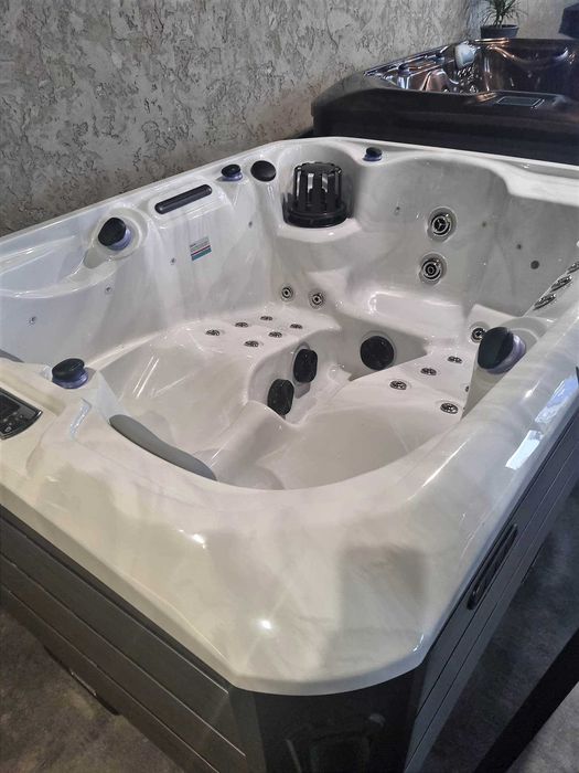Wanna Spa z hydromasażem, jacuzzi