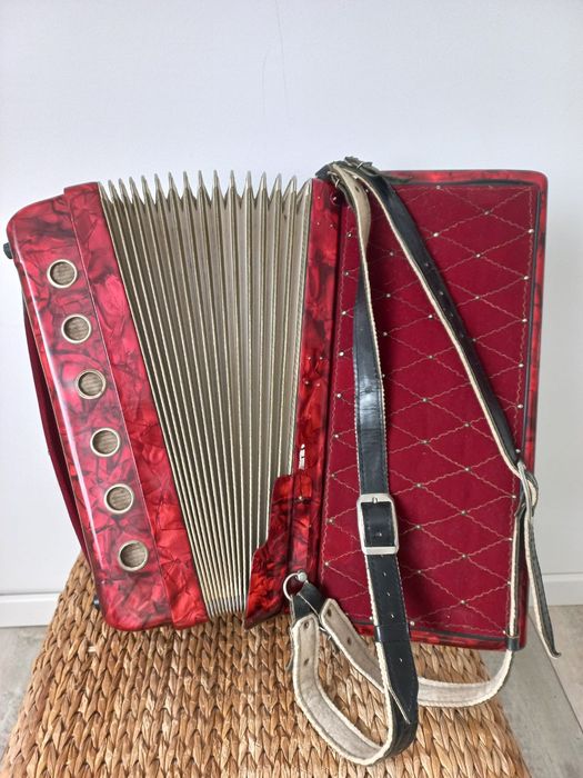 Akordeon Horch 120 Basów 4 Chòry
