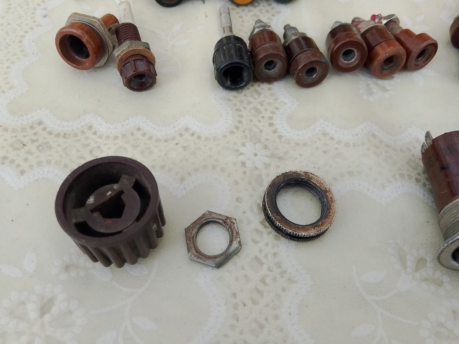 Фонарики, гнезда и другое.