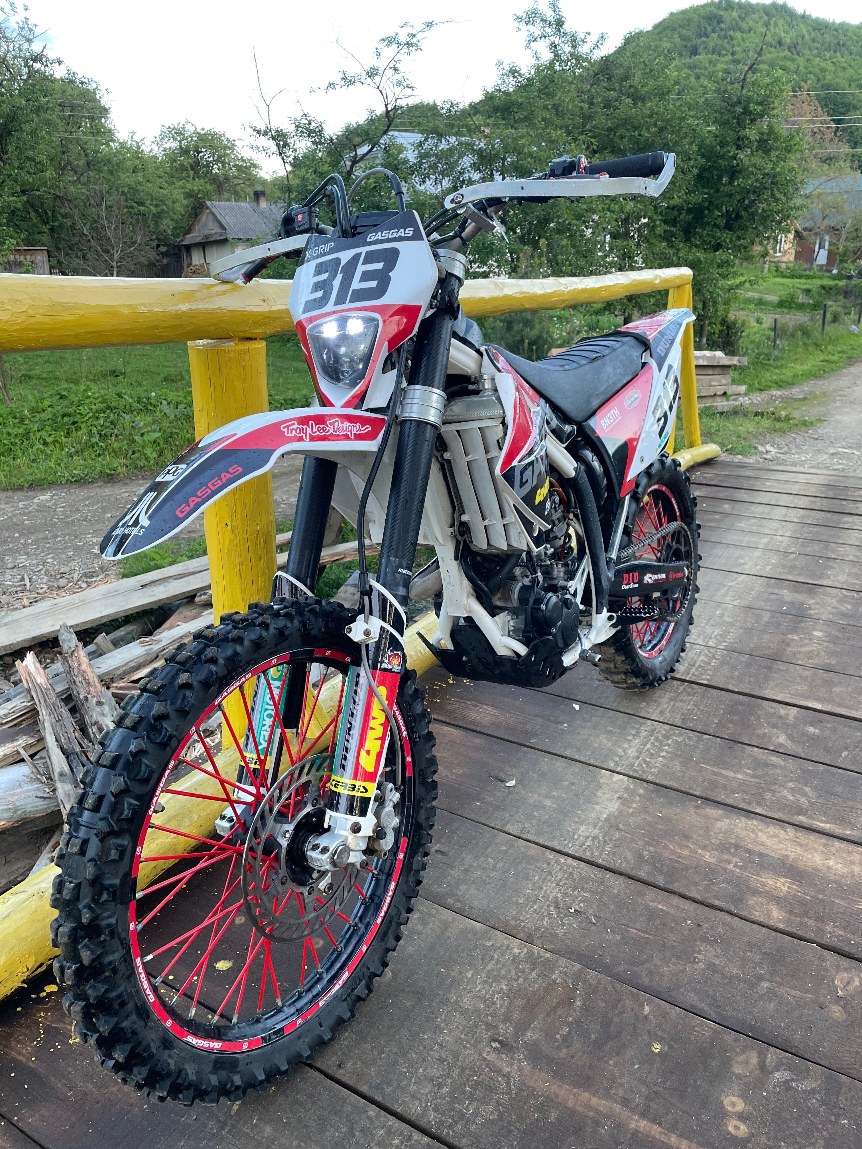 Продам мотоцикл GAS GAS250