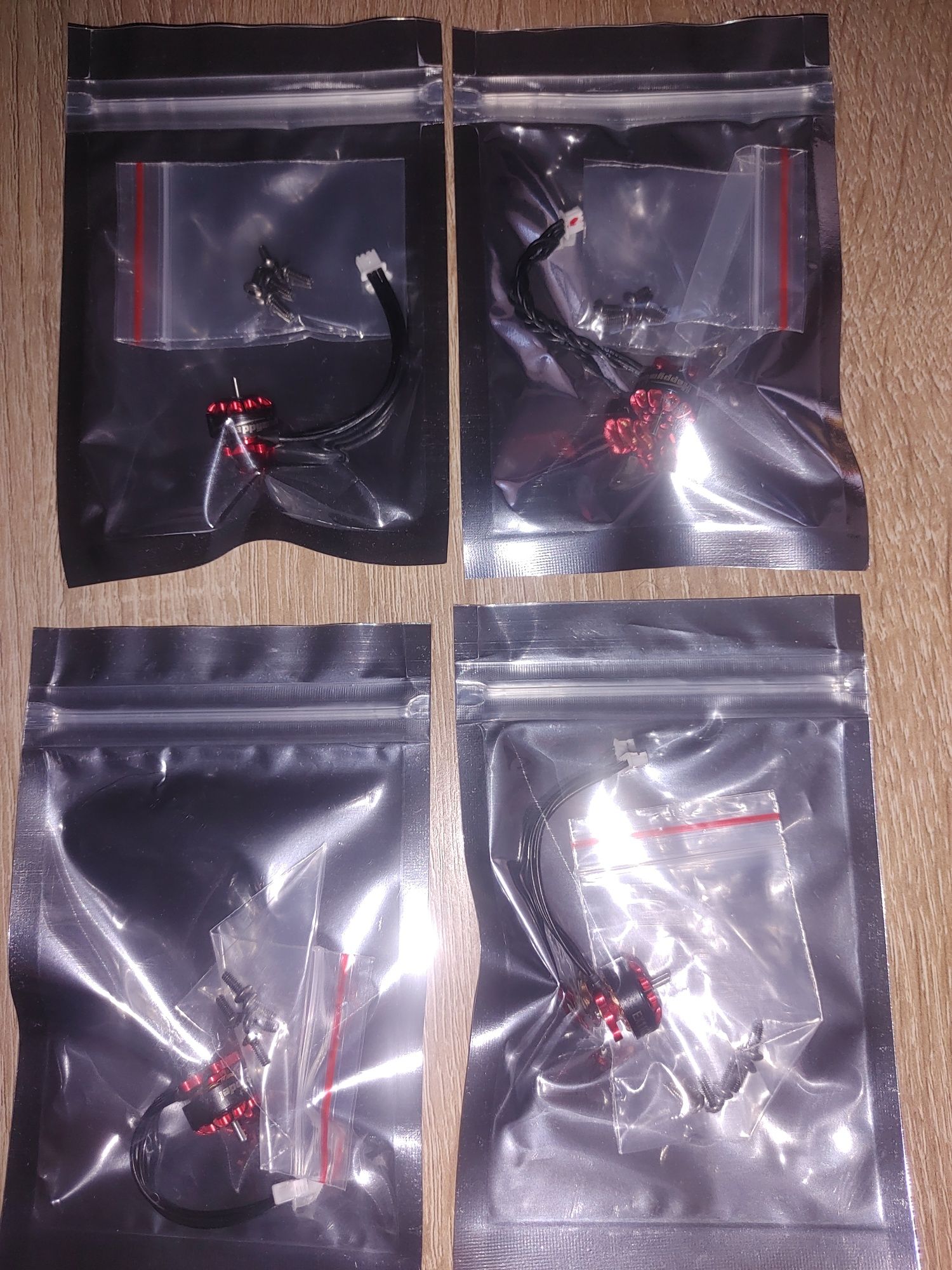 Dron fpv happy model larva x