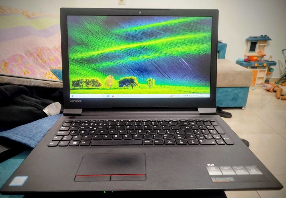 Portátil Lenovo V110 + Carregador universal Mitsay