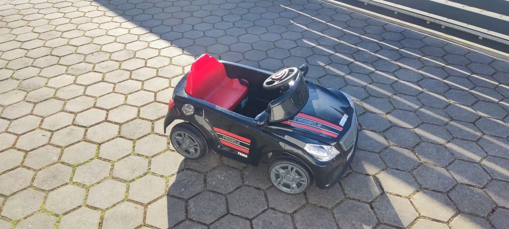 Carro elétrico criança telecomandado R/C