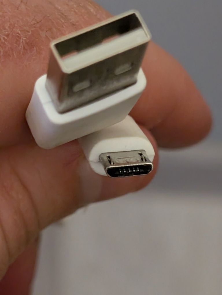 Biały Kabel micro USB krótki - spłaszczony
