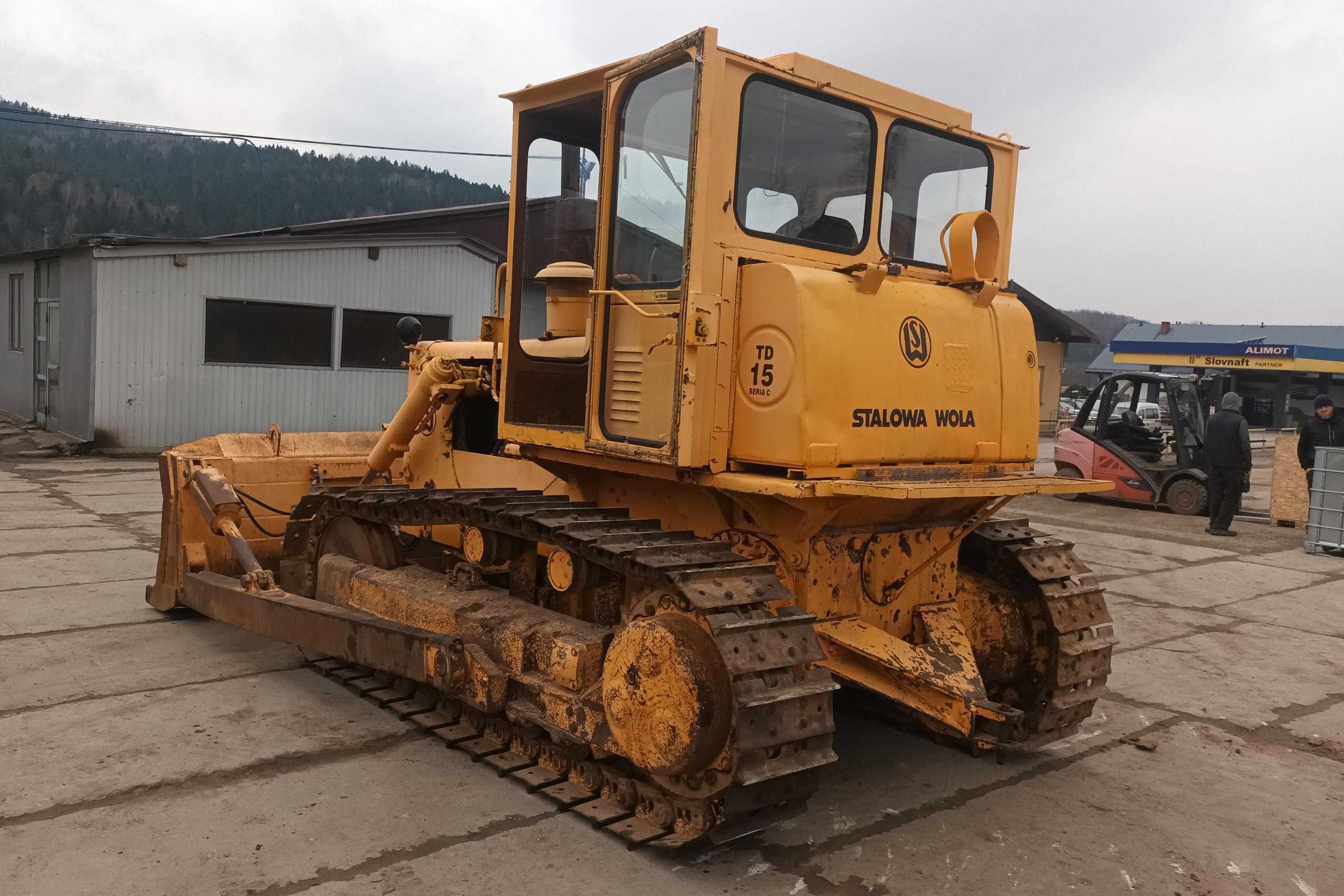 Spycharka gąsienicowa HSW TD15-C. Silnik Harvester.