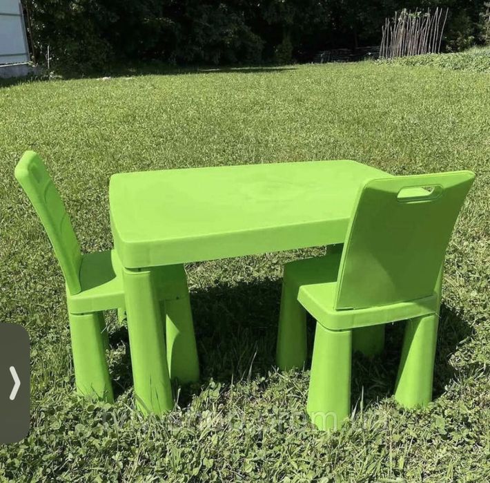 Стіл та стільці дитячі!Меблі дитячі!Комплект дитячий стіл і стільці!