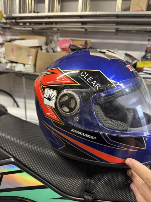 Продам шолом, шлем