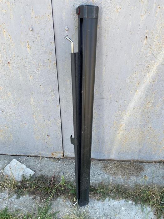 Продам шторку багажника з Volkswagen B6(сетка)