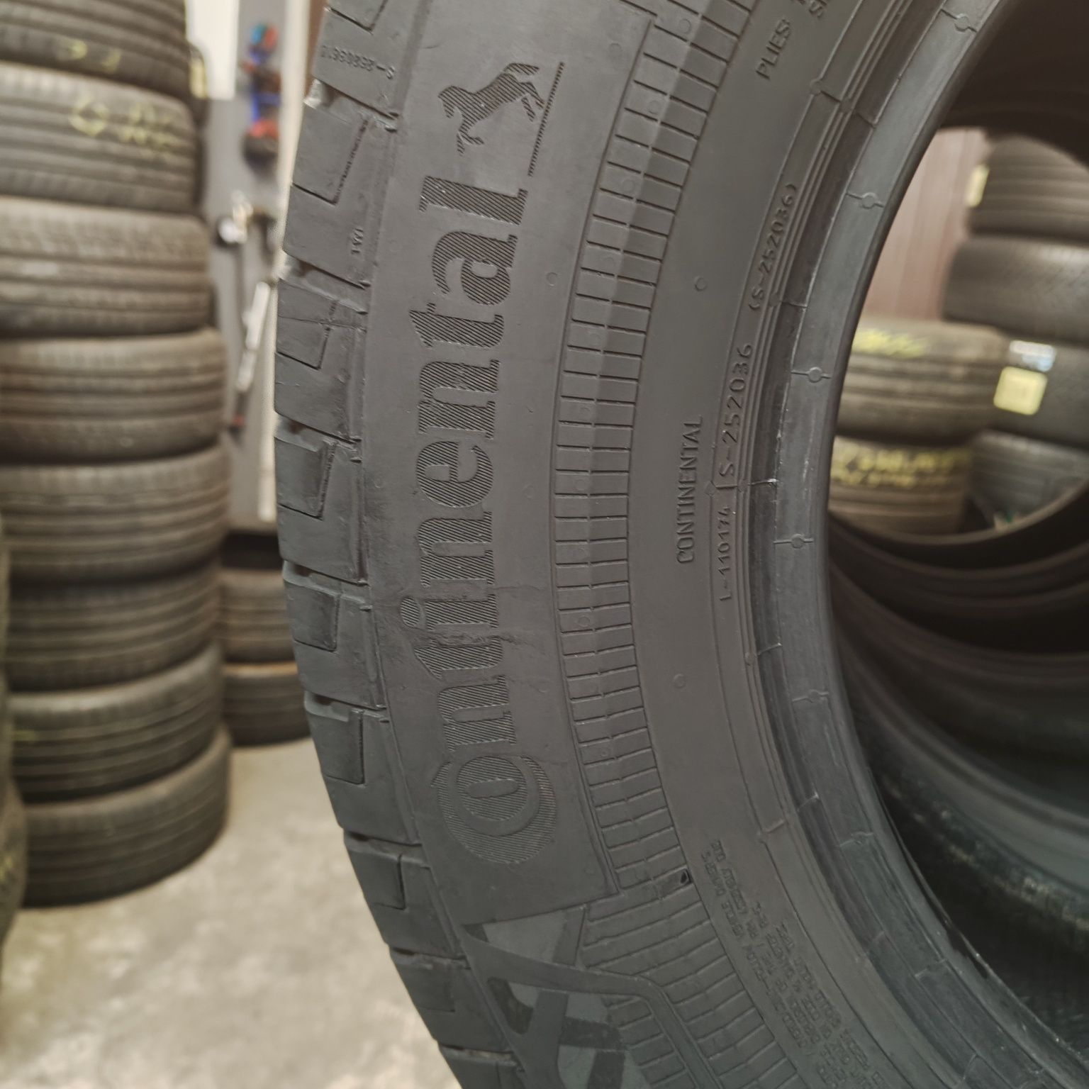 235/65/16 C Sprzedam komplet opon letnich Continental