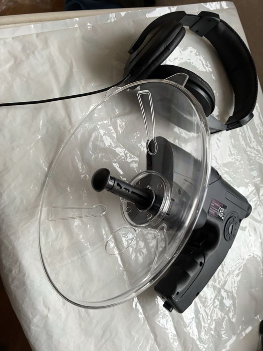 Мікрофон направленної дії для прослуховування птахів