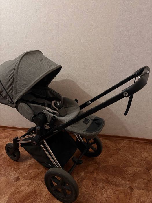 Cybex Priam Soho Grey - повний комплект 3в1 з автокріслом