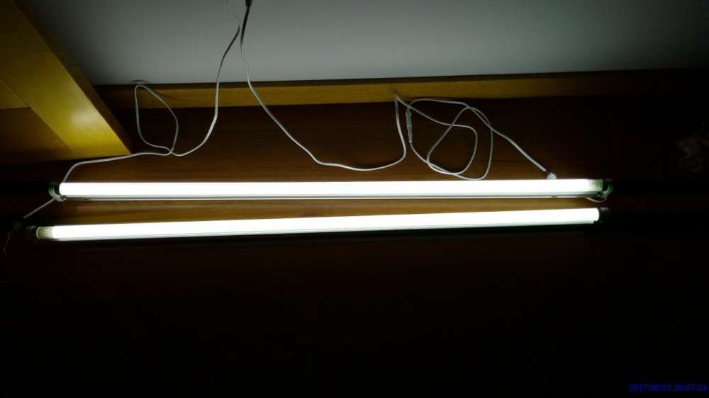 2 armaduras com lampadas led t8 com 1.20