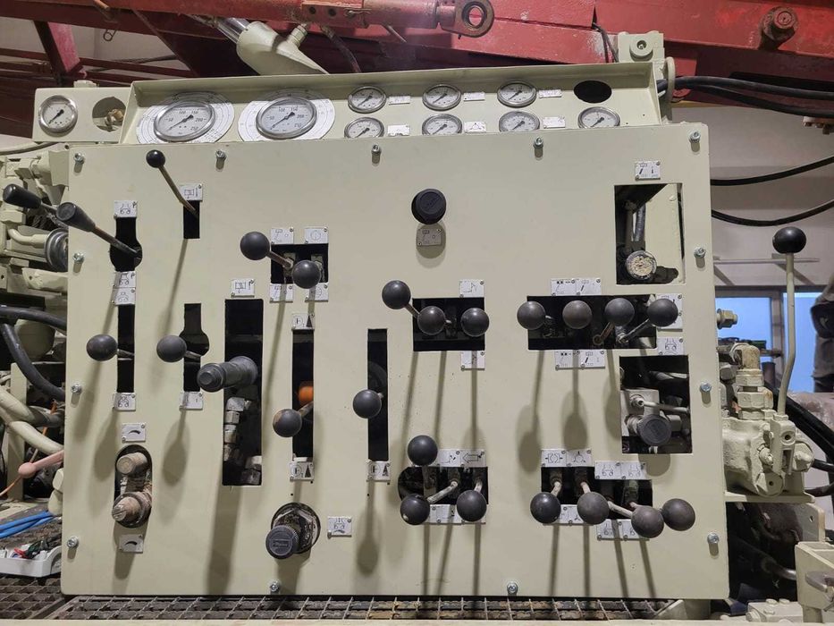 Wiertnica WIRTH , model: B1A/B2A, rok 1991, na samochodzie