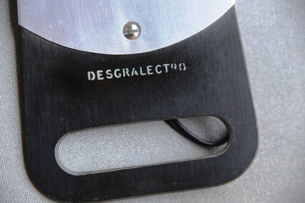 Vintage placa passa gravatas DESGRALECTRO