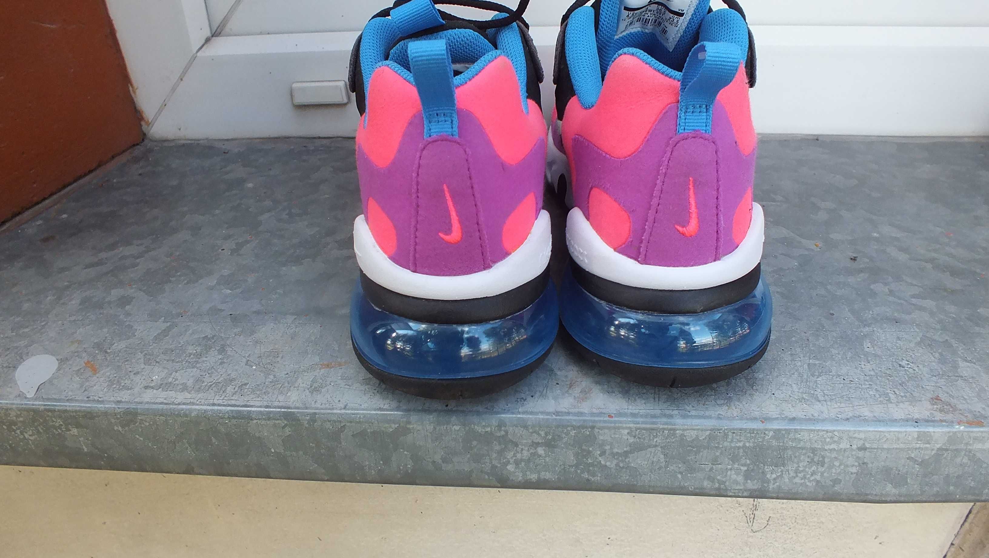 Super buty sportowe marki Nike Air react 270 roz 36,5