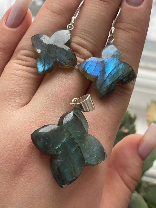 Набор с синим лабрадором .Серебро 925 пробы