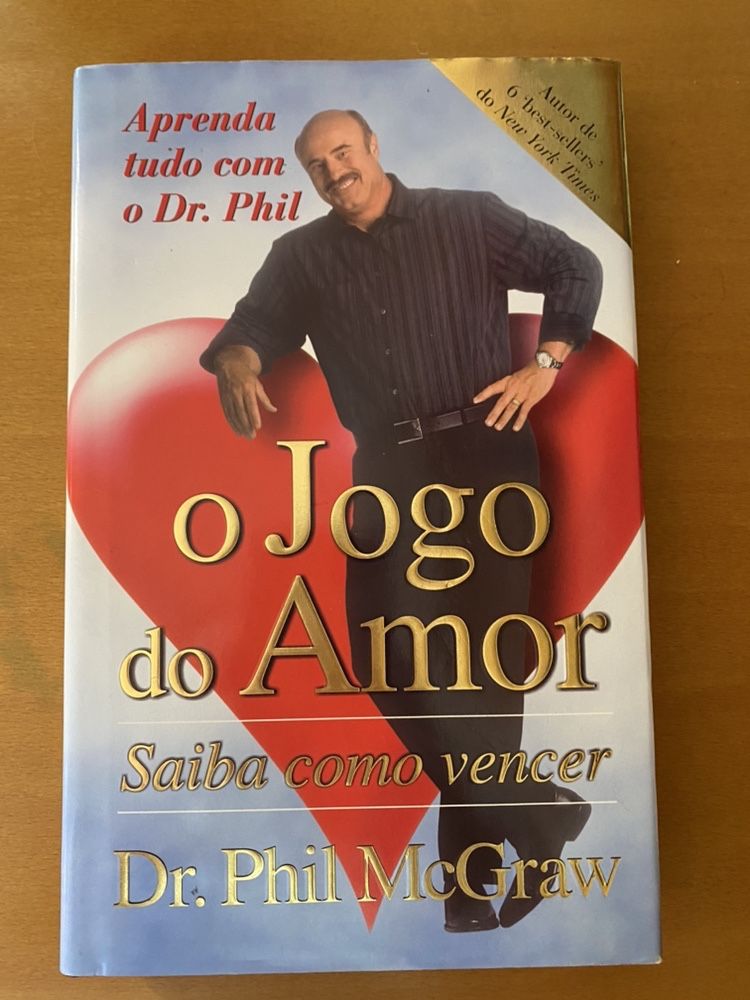 Vendo vários livros sobre o AMOR