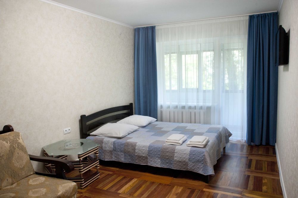 1к квартира посуточно. Днепровский р-н. 9-я гор больница. Правый берег