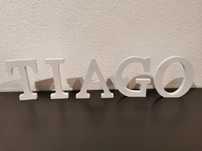Letras de madeira brancas decorativas: TIAGO - baratas!