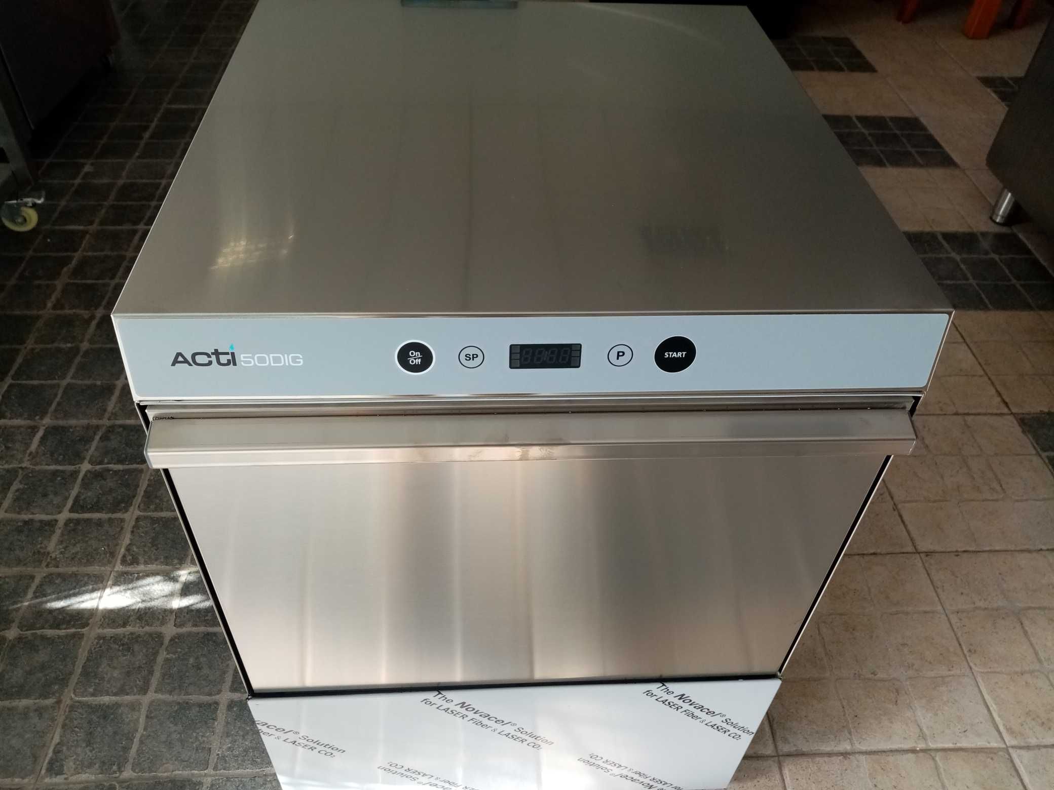 ACM1199 - Máquina de Lavar Loiça com Cesto 50x50cm - NOVA