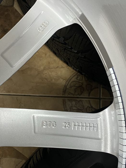 Диски R20 , 5/112 , ET28 , E 9J*20H2 , 4M0 601 025 DT