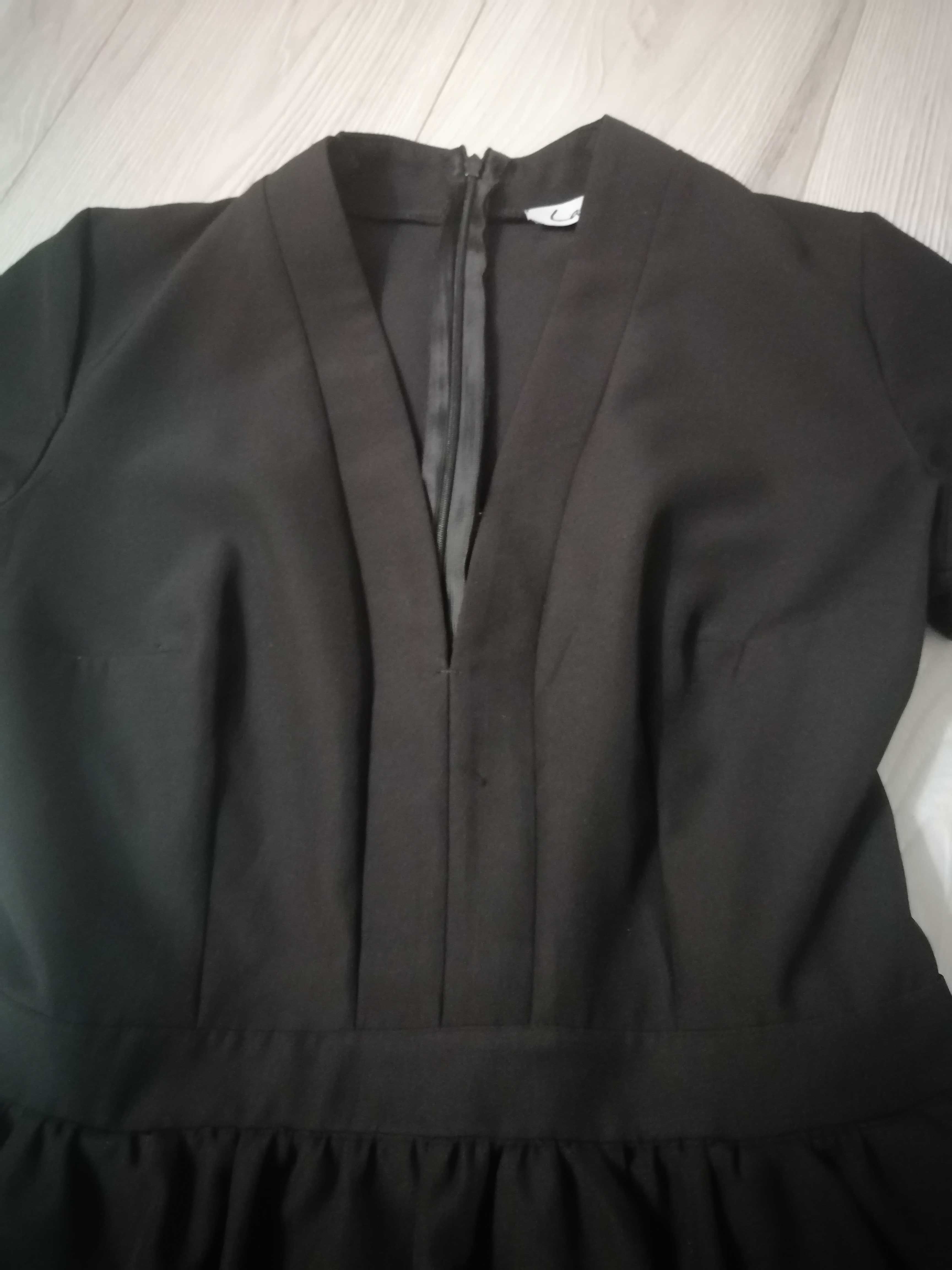 Sukienka z krótkim rękawem firmy Lalu w rozmiarze S/M