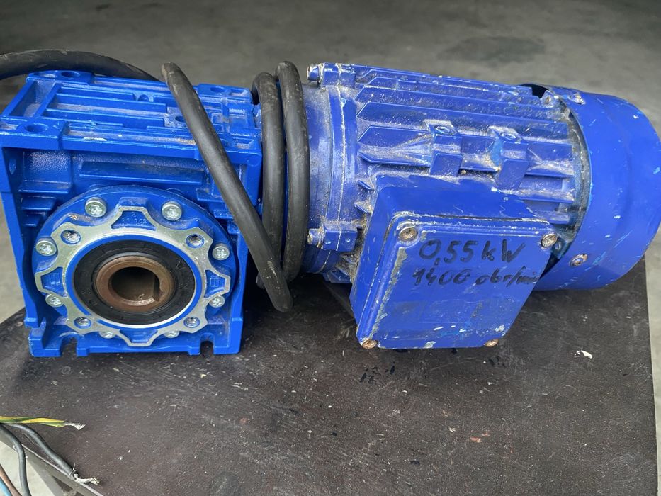Motoreduktor 0.55kw