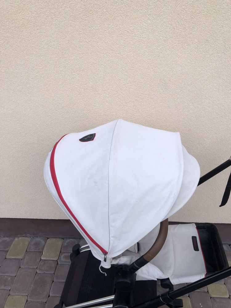 Прогулянкове сидіння Cybex Priam Ferrari