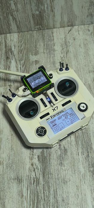 Rádio Taranis Qx7 + módulo + ecrã FPV