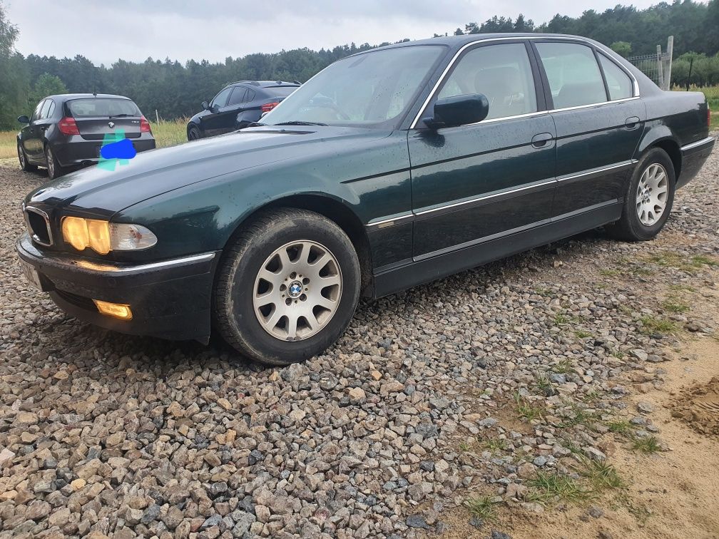 BMW E38 735 anglik